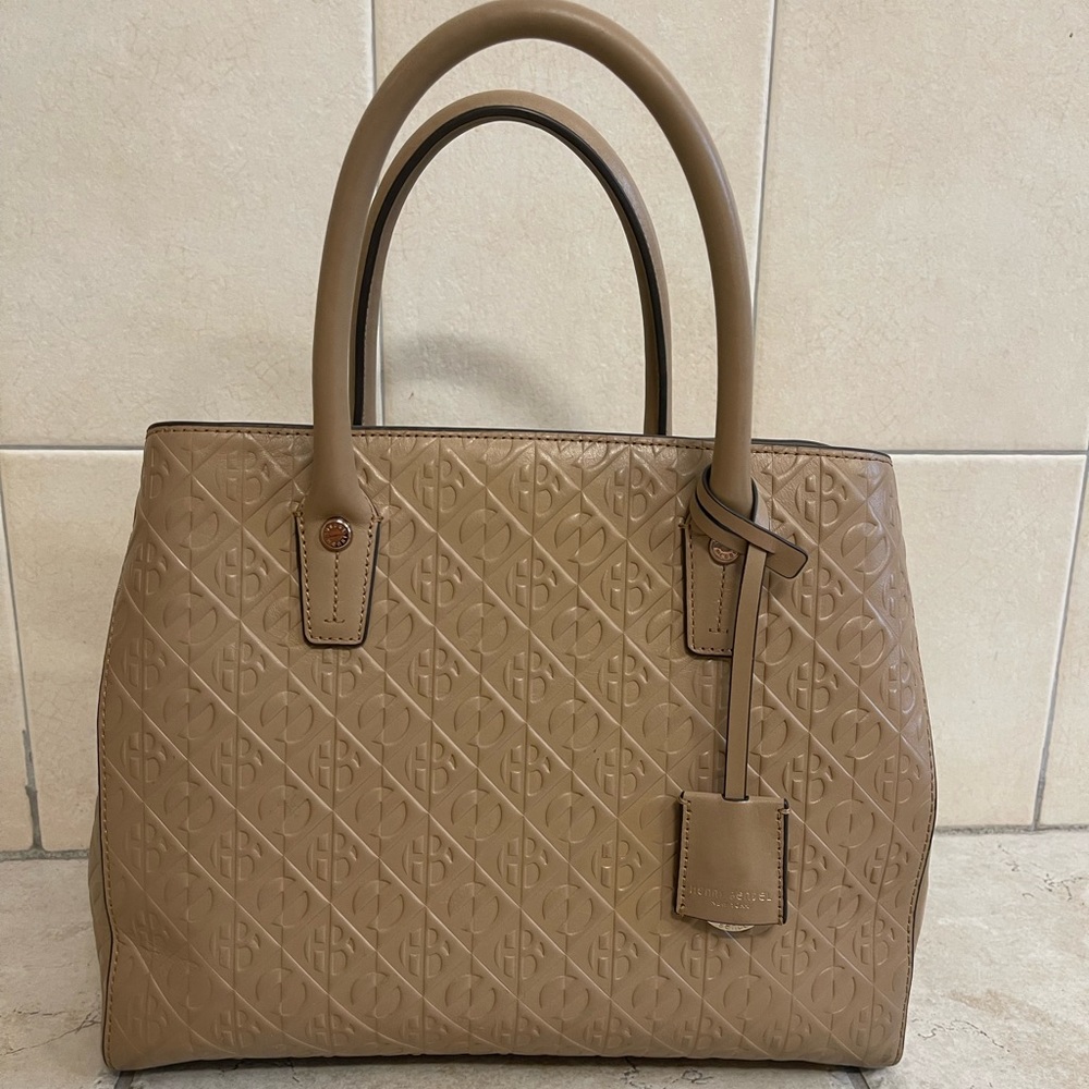 Henri Bendel nude bag